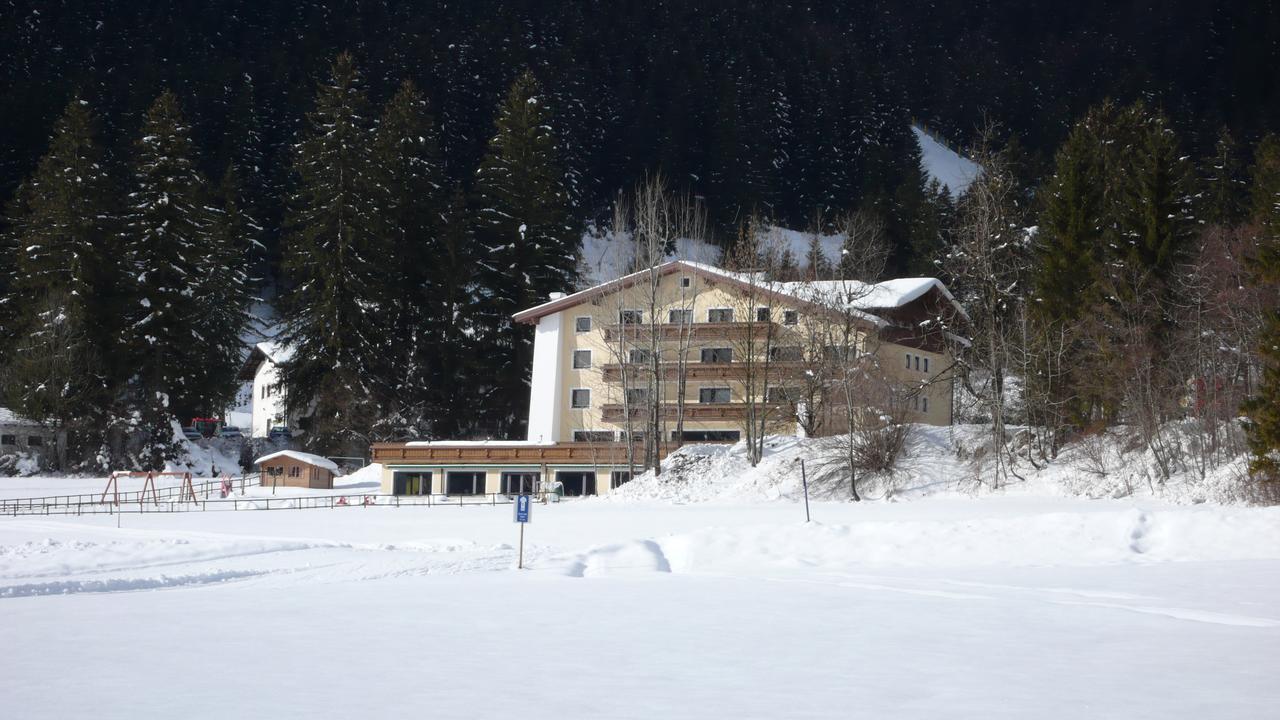 Haus Diana Hotell Reutte Exteriör bild