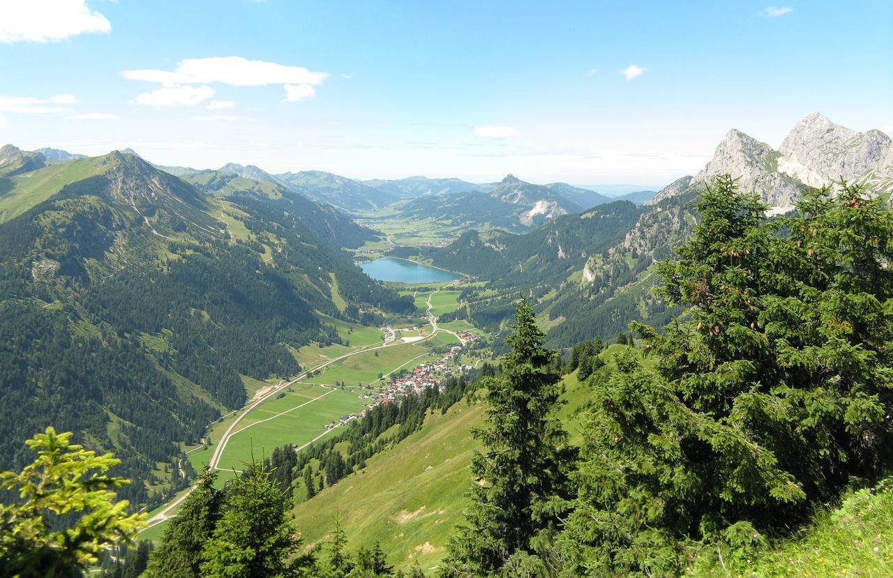 Haus Diana Hotell Reutte Exteriör bild
