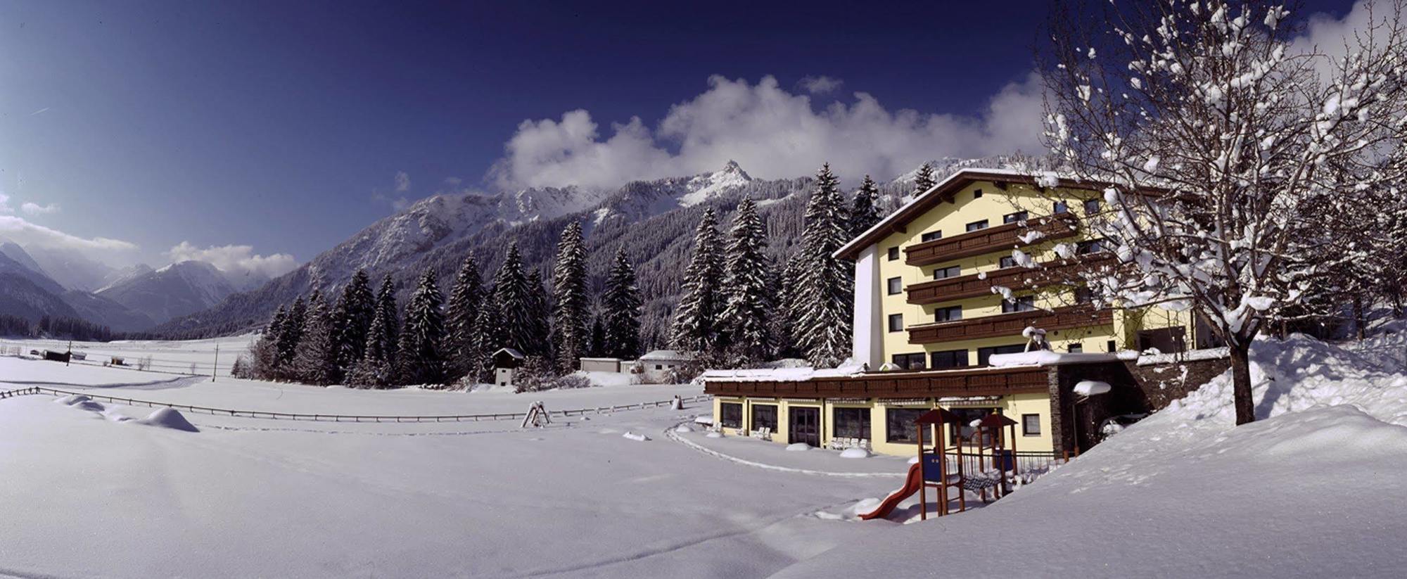 Haus Diana Hotell Reutte Exteriör bild