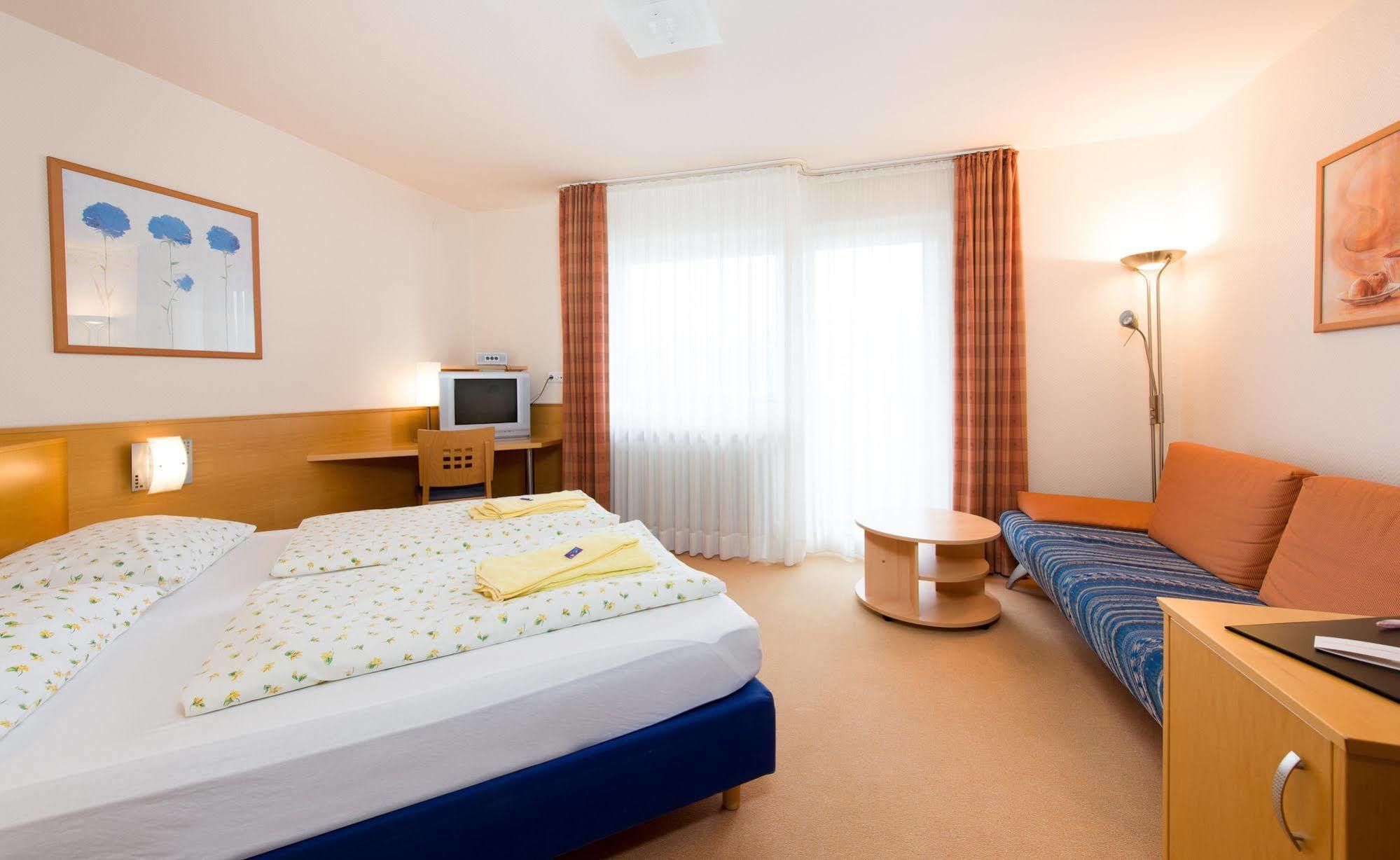Haus Diana Hotell Reutte Exteriör bild